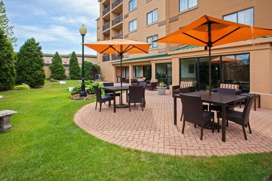 Hotels Near Midway Airport