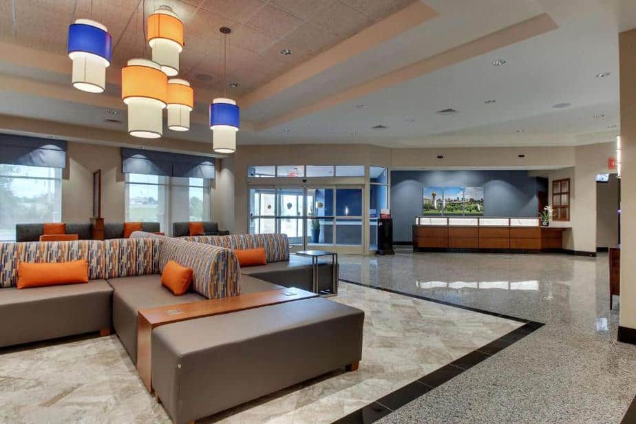 Hotels Near Knoxville Convention Center