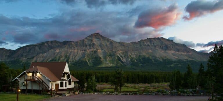 Hotels Near East Glacier National Park